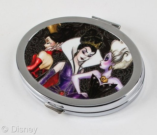 Illustration for article titled Ursula the Sea Witch Forced to Get Liposuction for Disney Villains Beauty Line